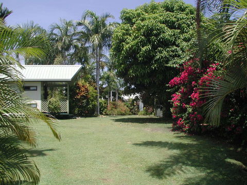 Palm View Holiday Apartments - Accommodation Gladstone 1