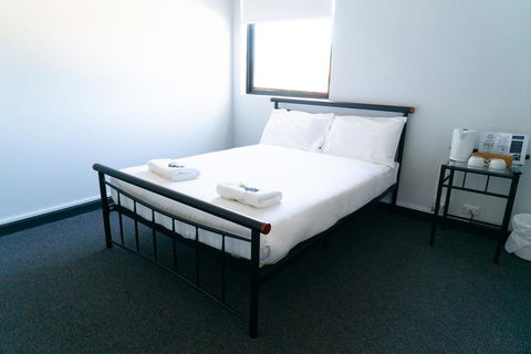Panania Hotel - Accommodation Gladstone 1