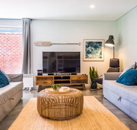 Pandanas Apartments 17B - Mollymook Beach - Accommodation Gladstone