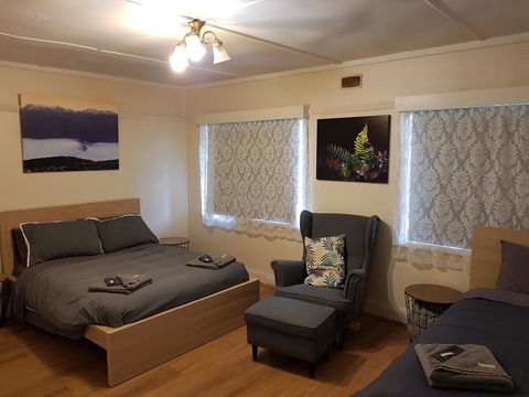 Pandani House - Accommodation Gladstone 2