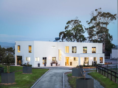 Paradise Point - Tamar Valley 14 Persons Residence With Pool - Accommodation Gladstone 1