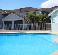 Paradise Waters - No. 13 - Accommodation Gladstone