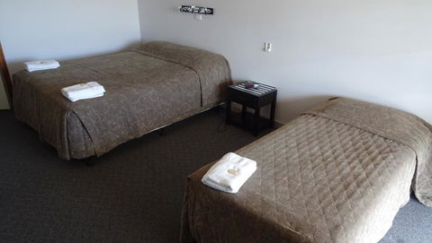 Paringa Hotel Motel - Accommodation Gladstone 1