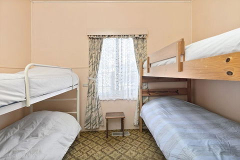 Parkside Original 35 - Accommodation Gladstone 2