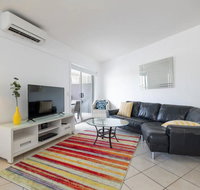 Peaceful 1 Bedroom Apartment with Parking - Accommodation Gladstone