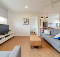 Peaceful 3 Bedroom Apartment in Ascot - Accommodation Gladstone