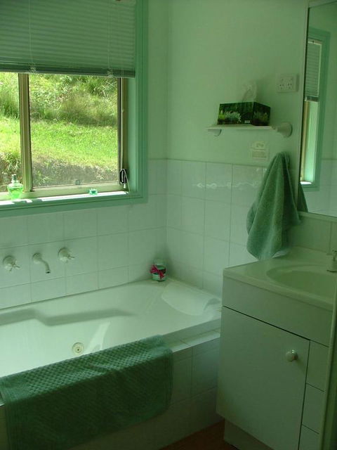 Peacehaven Country Cottages & Farmstay - Accommodation Gladstone 3