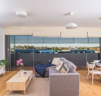 PEAK EAST 2bed2bath APT Ryde SO RELAXING - Accommodation Gladstone