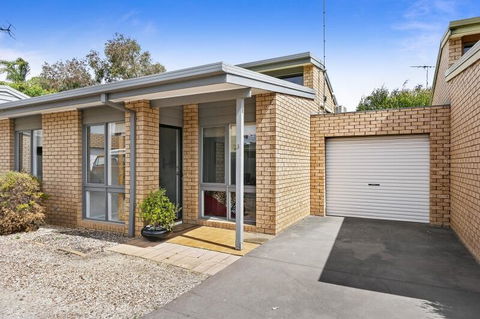 Pearl Seaside - Accommodation Gladstone 1