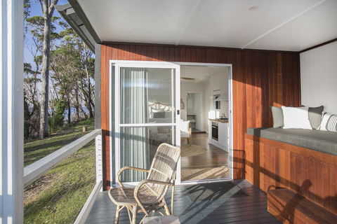 Pebbly Beach Escape - Accommodation Gladstone 3