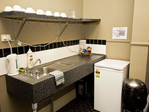 Peden's Hotel - Accommodation Gladstone 3