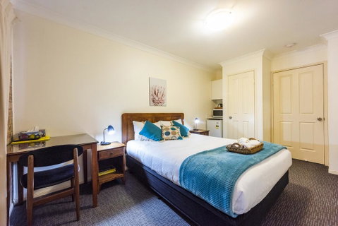 Pegasus Motel - Accommodation Gladstone 0
