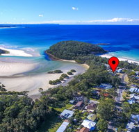 Pelican Beach House Narrawallee - Accommodation Gladstone