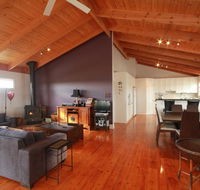 Pelican Sands Bed  Breakfast - Accommodation Gladstone