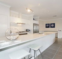 Penguin 4 Bedroom House by Shoalwater Executive Homes - Accommodation Gladstone