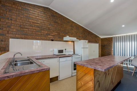Penguin Mews 3 In Merimbula - Accommodation Gladstone 3