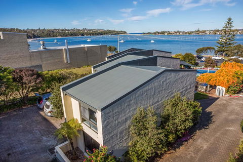 Penguin Mews 3 In Merimbula - Accommodation Gladstone 0