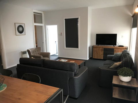 Penguin Seaside Motel - Accommodation Gladstone 2