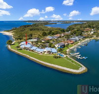 Peninsula Court 6 - Accommodation Gladstone