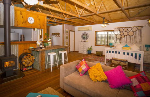 Peppercorn Cabin - Accommodation Gladstone 0