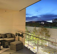 Perfectly Located Modern Apartment - Canberra CBD - Accommodation Gladstone