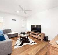 Pet Friendly new house Peregian Breeze Drive Peregian Beach - Accommodation Gladstone