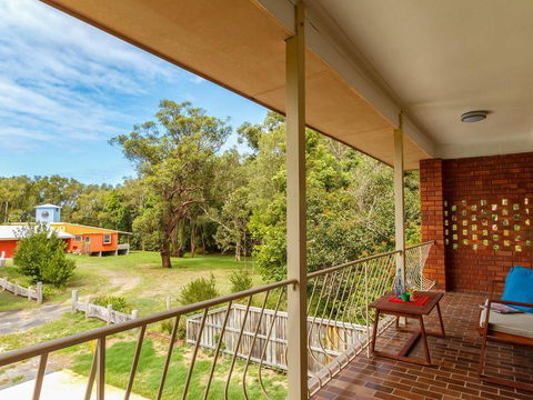 Pets Welcome - Magic Moments - Accommodation Gladstone 0