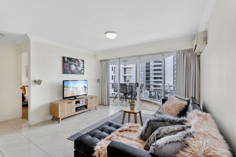 Phoenician Resort Broadbeach - GCLR - Accommodation Gladstone 1