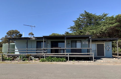 Pine View Holiday Rental - Accommodation Gladstone 2