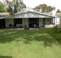 Pinkerton Hill Naracoorte - Accommodation Gladstone