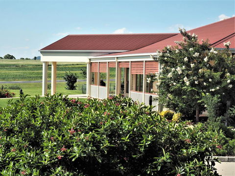 Pittsworth Motor Inn - Accommodation Gladstone 2