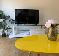 Pleasant Bedroom in Bentleigh East - Accommodation Gladstone