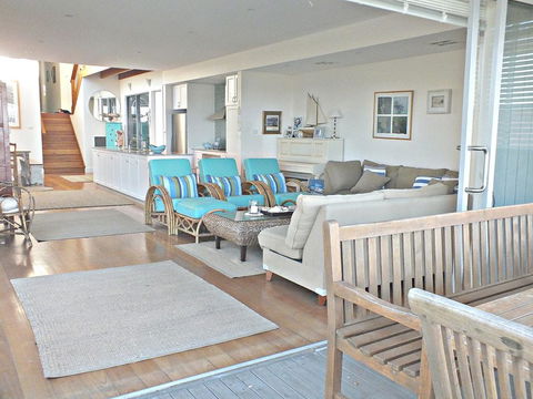 Point Break 14 Korogora Street - Accommodation Gladstone 2