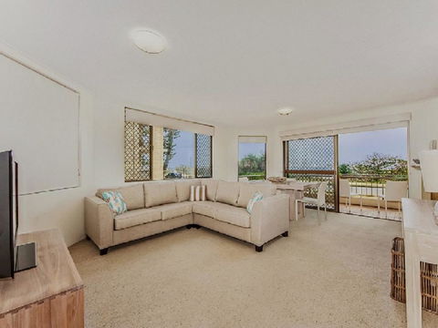 POINTVIEW LODGE, UNIT 2 - Accommodation Gladstone 2