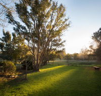 Pool House - Accommodation Gladstone