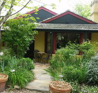 Poppies - Accommodation Gladstone