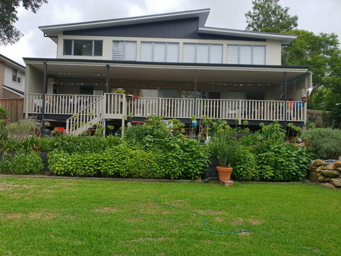 Poppies House - Accommodation Gladstone 0