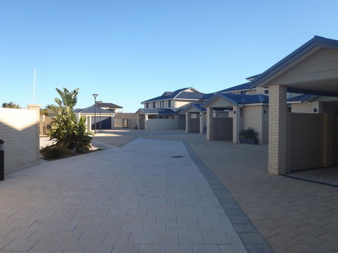 Port Denison Beach Resort - Accommodation Gladstone 3