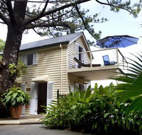 Port Douglas Cottage  Lodge - Accommodation Gladstone