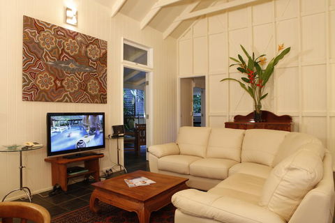 Port Douglas Cottage & Lodge - Accommodation Gladstone 2