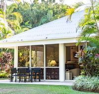 Port Douglas Mirage Villa 435 Absolute Beachfront - Accommodation Gladstone
