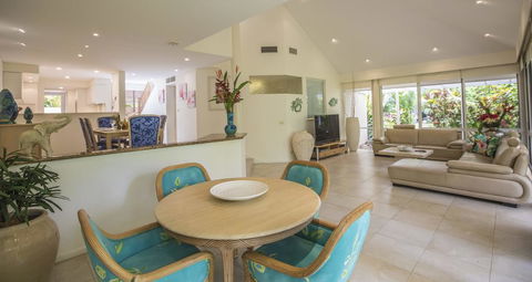 Port Douglas Mirage Villa 123 (3BR) - Accommodation Gladstone 2
