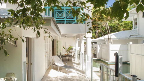 Port Douglas Paradise - Beach Villa - Accommodation Gladstone 0