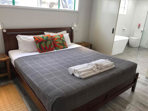 Port Douglas Penthouse Suite - Accommodation Gladstone 1
