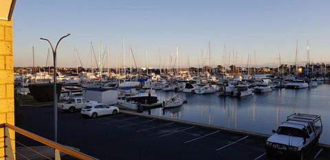 Port Geographe Marina Villas - Accommodation Gladstone 1