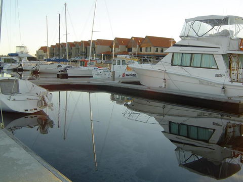 Port Geographe Marina Villas - Accommodation Gladstone 2