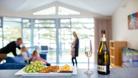 Port Lincoln Foreshore Apartments - Accommodation Gladstone 0