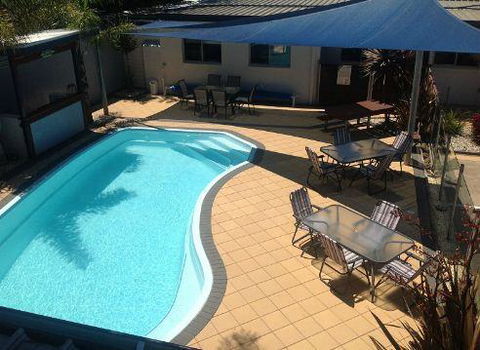 Portarlington Beach Motel - Accommodation Gladstone 1