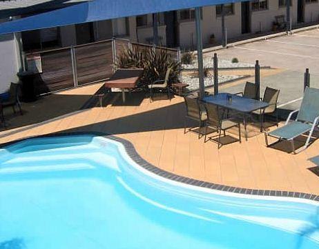 Portarlington Beach Motel - Accommodation Gladstone 0