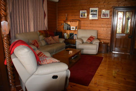 Portarlington Vicarage - Accommodation Gladstone 2